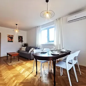Haukego-bosaka Apartment~self Check-in 24h Wrocław